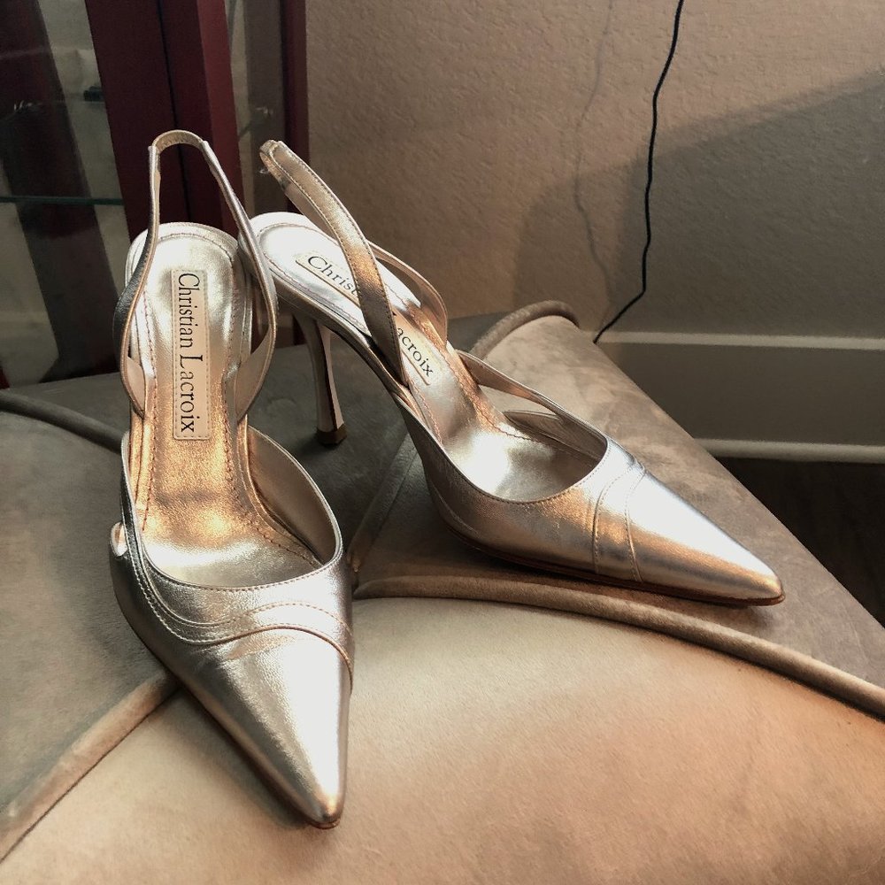 Christian Lacroix platinum slingback heel sz 36.5